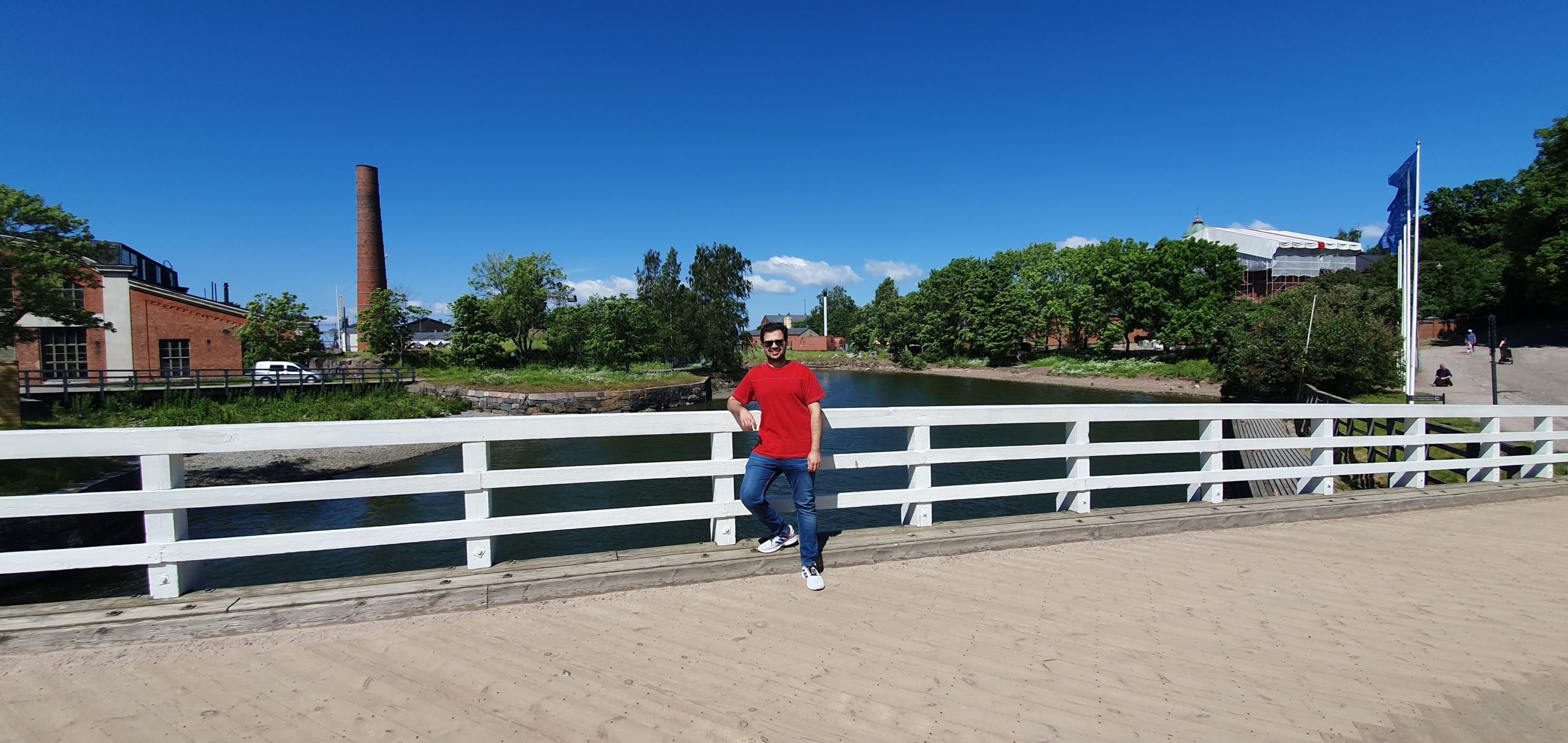 Summer trainees help in the commercialization of the MEMS resonators and streamlining the production process – Summer story of Shayan Khan